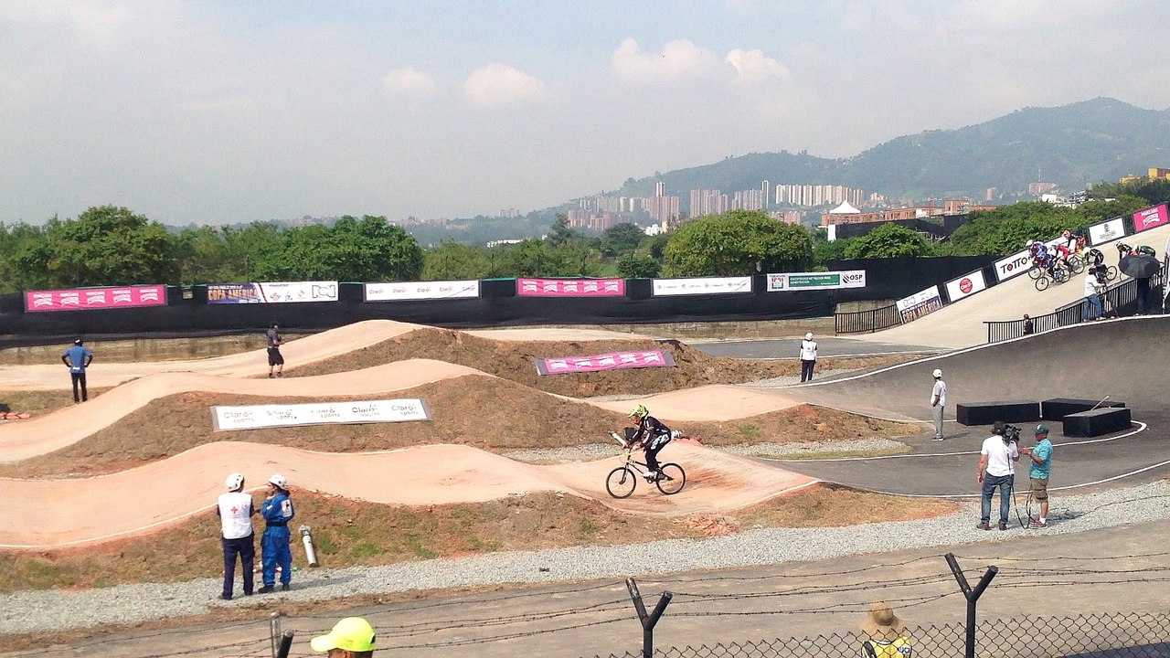 Cruisers 17-24 años. Medellin Challenger UCI BMX CHAMPIONSHIPS 2016