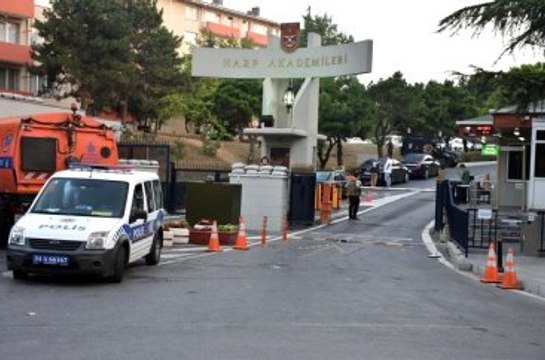 Harp Akademileri'nde Görevli 40 Rütbeli Asker Tutuklandı