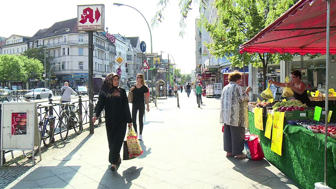 Berliners divided over partial burqa ban