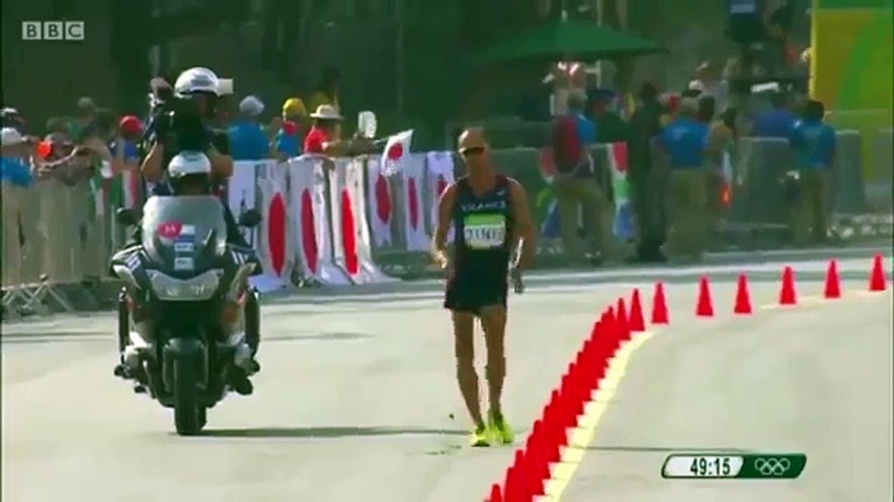 Jogos Olímpicos: Atleta francês "borra se" todo durante os 50 Km marcha