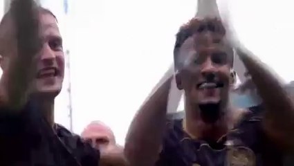 0-2 Scott Sinclair Wonderful Goal - St. Johnstone 0-2 Celtic - 20-08-2016