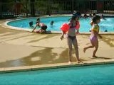 Les filles à la piscine