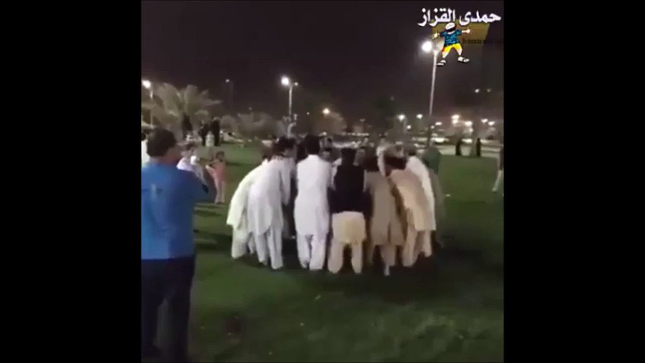 Arab Sheikh Gets Loves from Pakistani Pathans