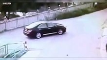Elle meurt et tue deux autres personnes après avoir confondu l'accélérateur et le frein !