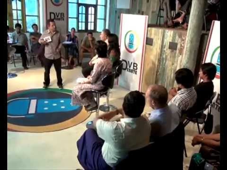 DVB Debate Clip: Return Refugees (Burmese)