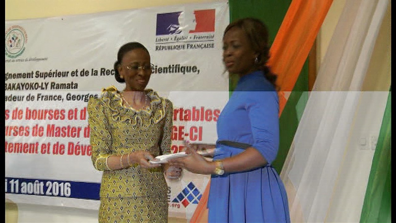 Enseignement  Supérieur :remise de bourses aux étudiants