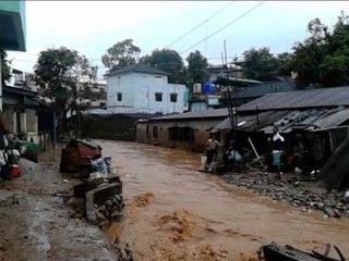 Floods sweep Shan border town