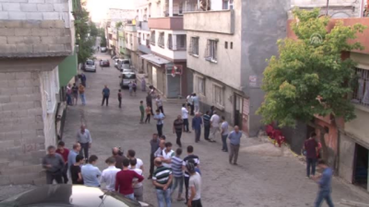 Yayın Yasaklı) Gaziantep'teki Terör Saldırısı - Olay Yeri Gündüz Görüntüleri