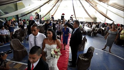 Inmates celebrate collective wedding in Colombia jail
