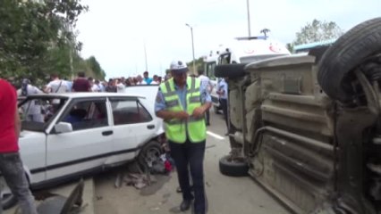 Otomobil Park Halindeki Araca Çarptı: 6 Yaralı