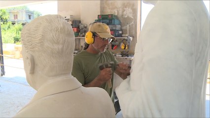 عائلة عساف اللبنانية تحول أرضها ومنزلها لمتحف فني