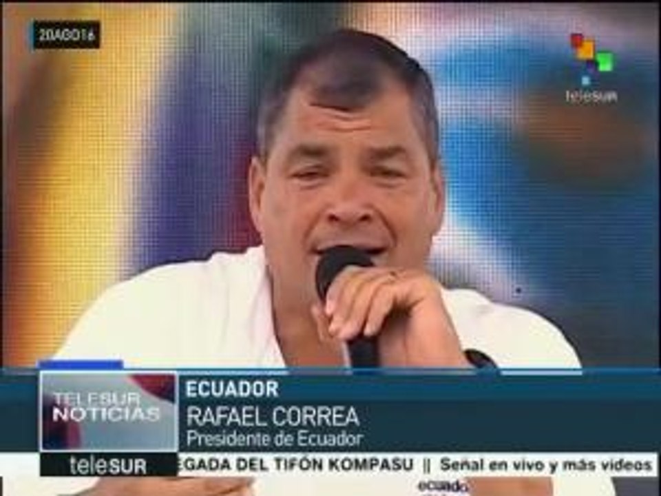 Correa felicita a Evo Morales por resultados económicos para Bolivia