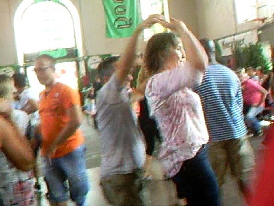 Fête du houblon à Haguenau avec Con Estilo, danse Salsa cubaine, 2016.