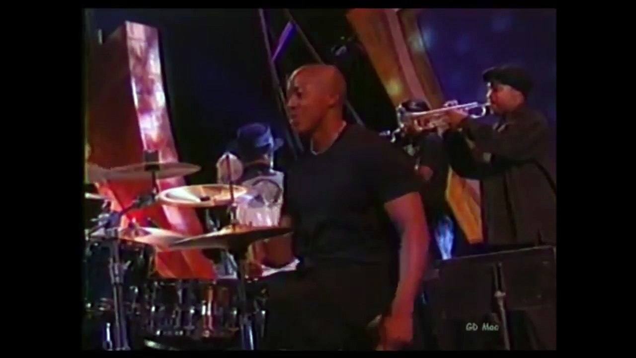 Steave Wonder & Aretha Franklin - Until You Come Back To Me (Live)