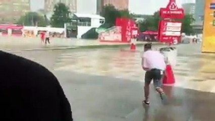 İngiliz taraftardan sert müdahele!