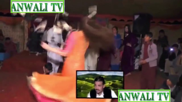 Beautiful Desi Girl Dance Mujra In Wedding Shadi Dance Mujra Party