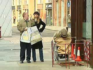 Just For Laughs Gags 4210 Down The Hatch