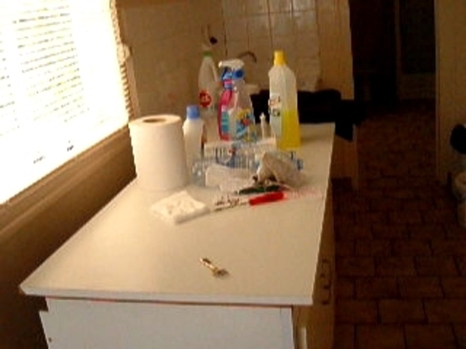 En entrant dans la maison