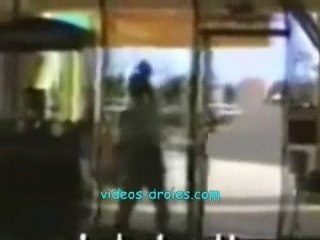 Vitre-lave-accident-video-drole