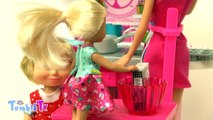 Barbie Maşa ve Chelseaye Pasta Yapıyor!