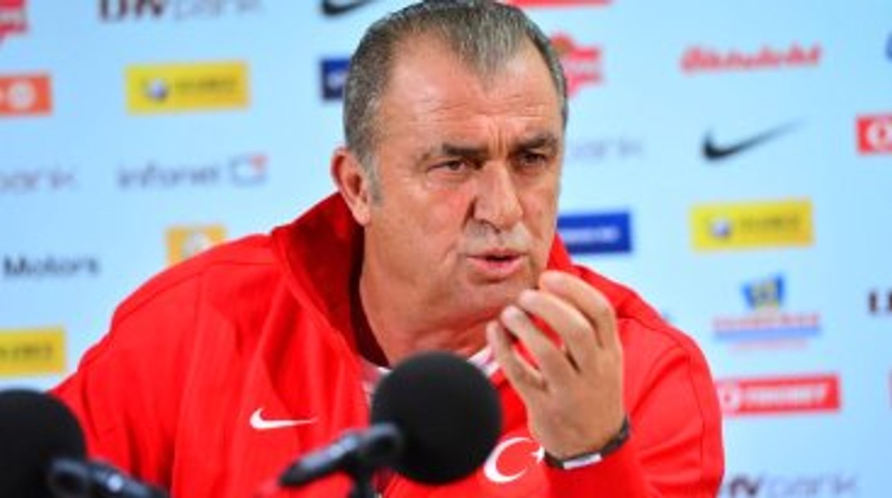 Fatih Terim, Gazetecilerin Yazdığı Haberlere İsyan Etti