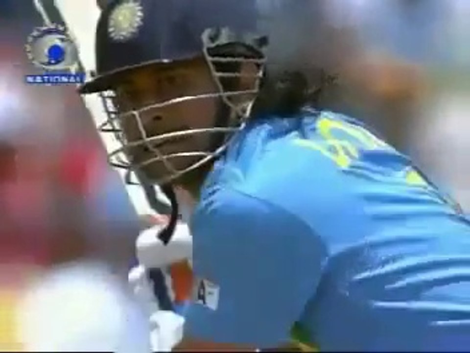 Dhoni's amazing Six