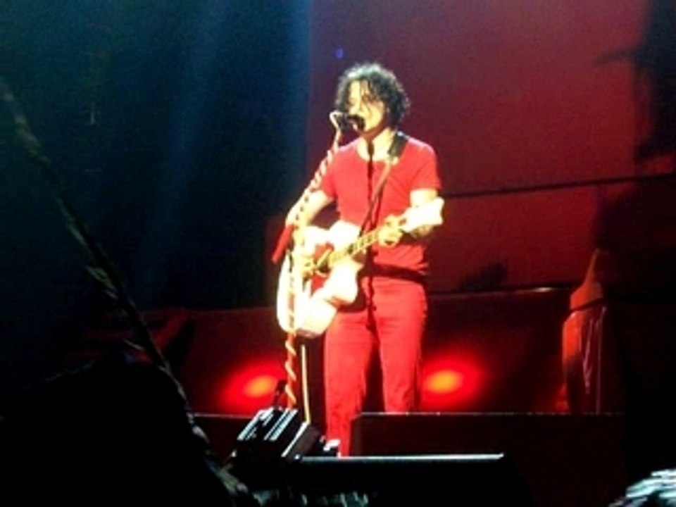 The White Stripes -  A Martyr For My Love For You Live @ JLC