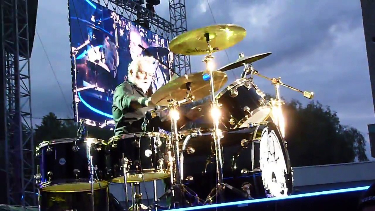 Queen and Adam Lambert - Roger and Rufus Taylor Drum solo, Tallinn, 05.06.2016