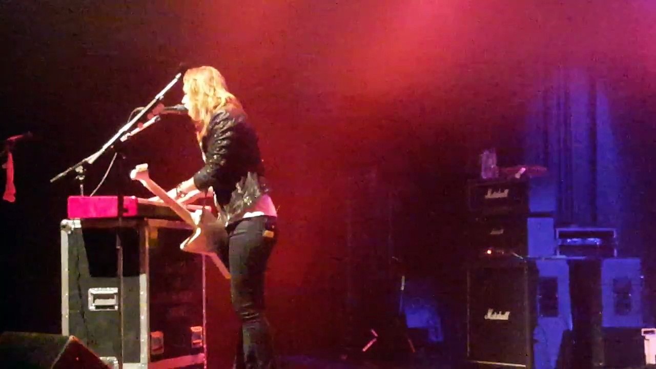 Dear  Daughter live Dánia,Koppenhága 2016.06.08. -Halestorm Hungary -