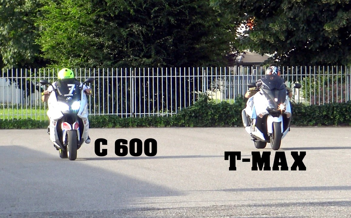 TEST 0/100 T-MAX 530 Vs BMW C 600 (VIDEO 4K)