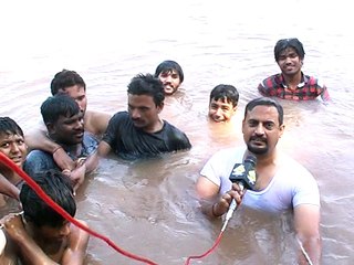 MANNANASHRAF7111AS LIVE IN CANAL. 27.04.14