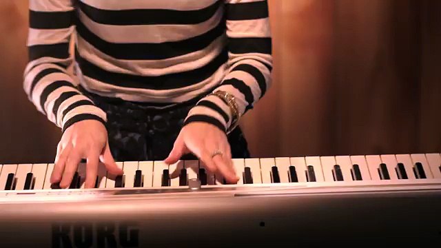 Christina Grimmie singing -Counting Stars-