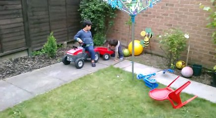 doo braka in our garden 2012-08-23-009.mp4