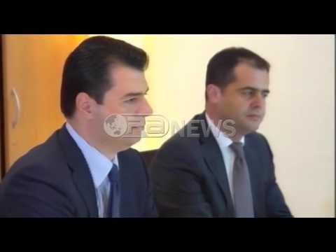 Ora News – Negociatat për reformën në drejtësi, Meta po zhvillon takim me Bashën