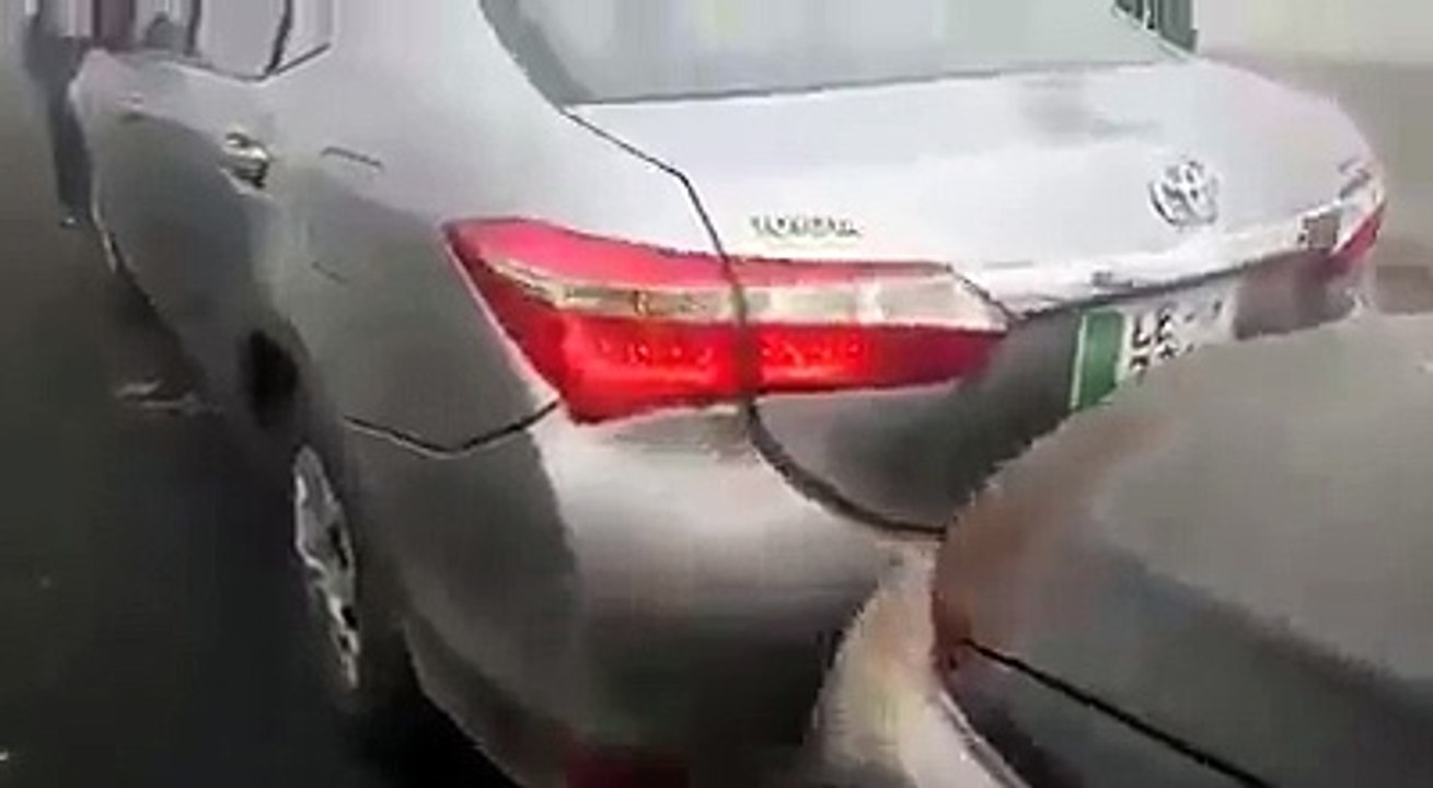 Dangerous Road Accidents Due To Fog - Dangerous Accident In Pakistan