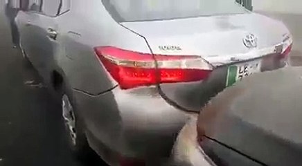 Dangerous Road Accidents Due To Fog - Dangerous Accident In Pakistan