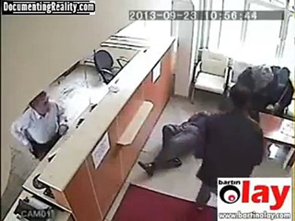 What Happened With A Man When He Came To The Bank To Get Money