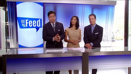 World Traveler Assures Mother Hes Safe With Mom, Im Fine Signs