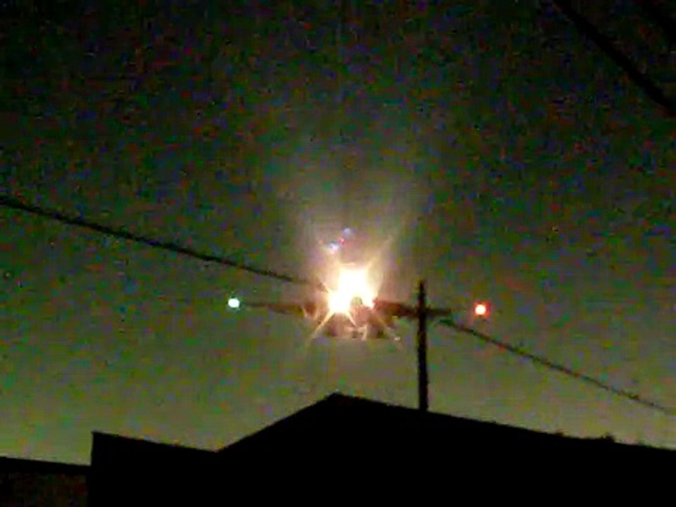 伊丹空港 2008 Sep 20 Itami Airport 7:28 PM Airplane 飛行機 Osaka