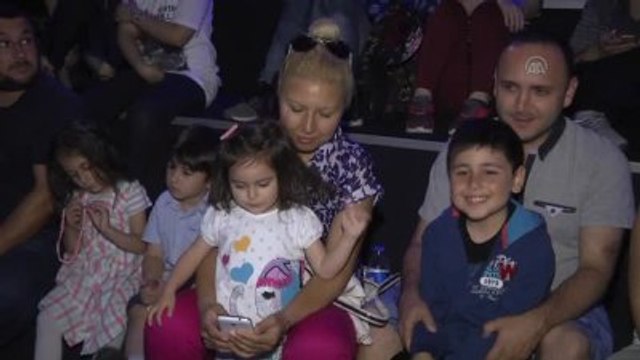 Akvaryum'dan Çocuklara Karne Hediyesi