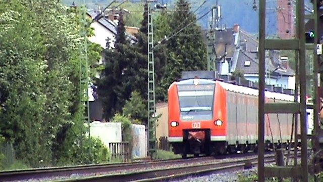Züge in Bad Hönningen am Rhein, SBB Cargo Re482, MRCE 189, 2x 185, 143, 4x 425