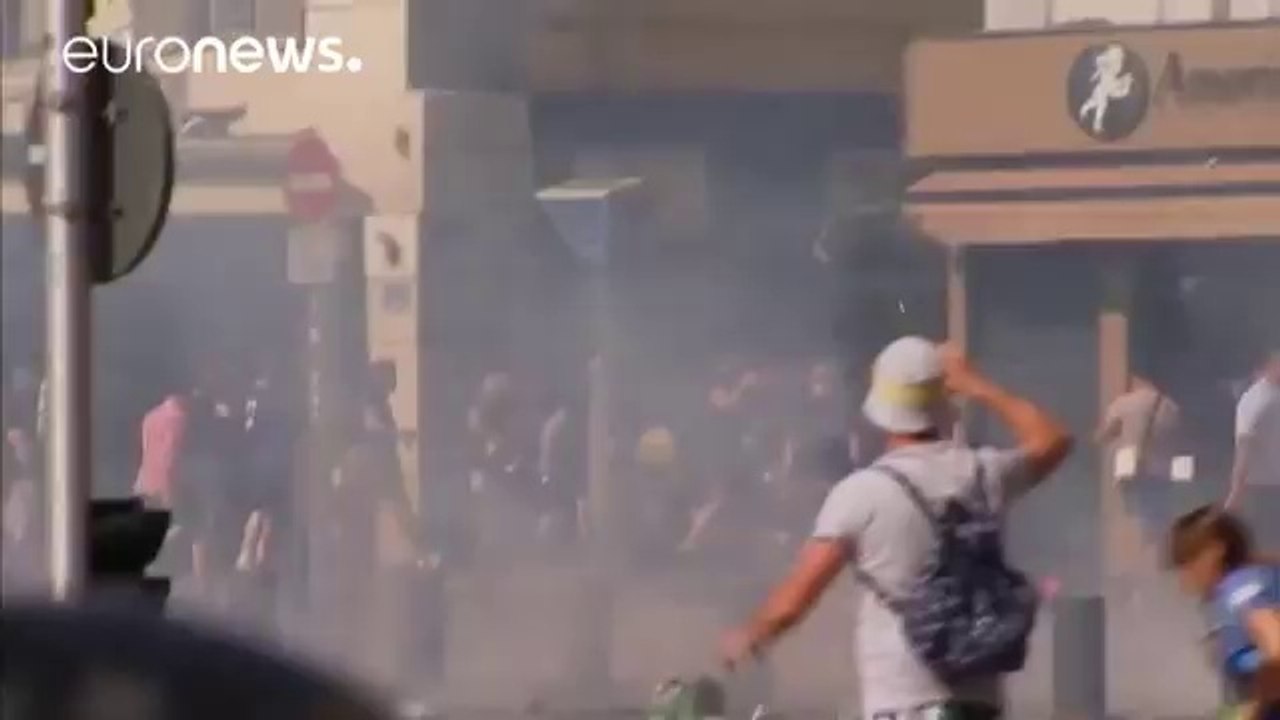 Euro 2016 - nouveaux heurts très violents entre hooligans à Marseille