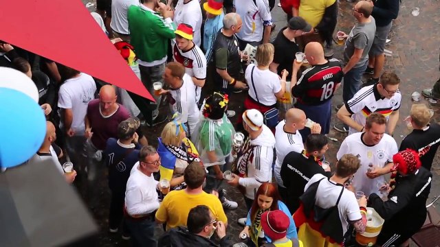 Русские бандиты напали на украинских болельщиков в Лилле