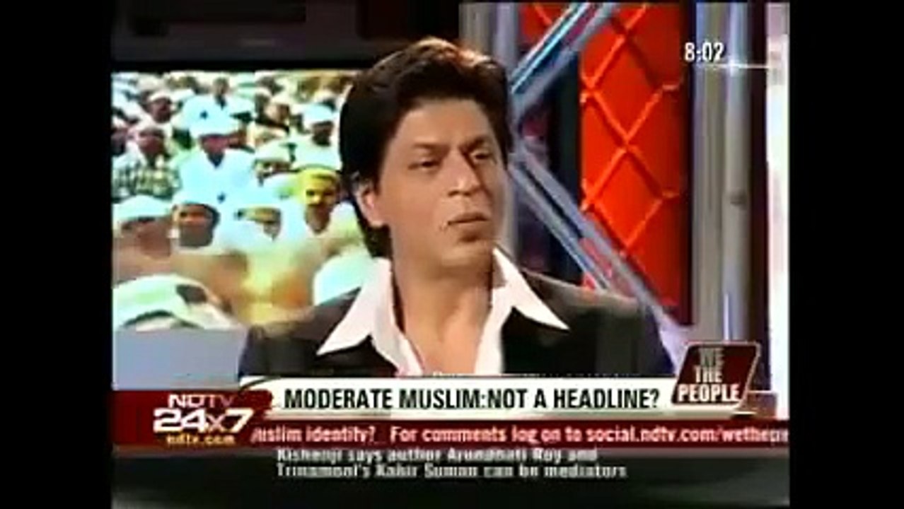 Shahrukh Khan Amazing Replies to Anchor Racist Questions