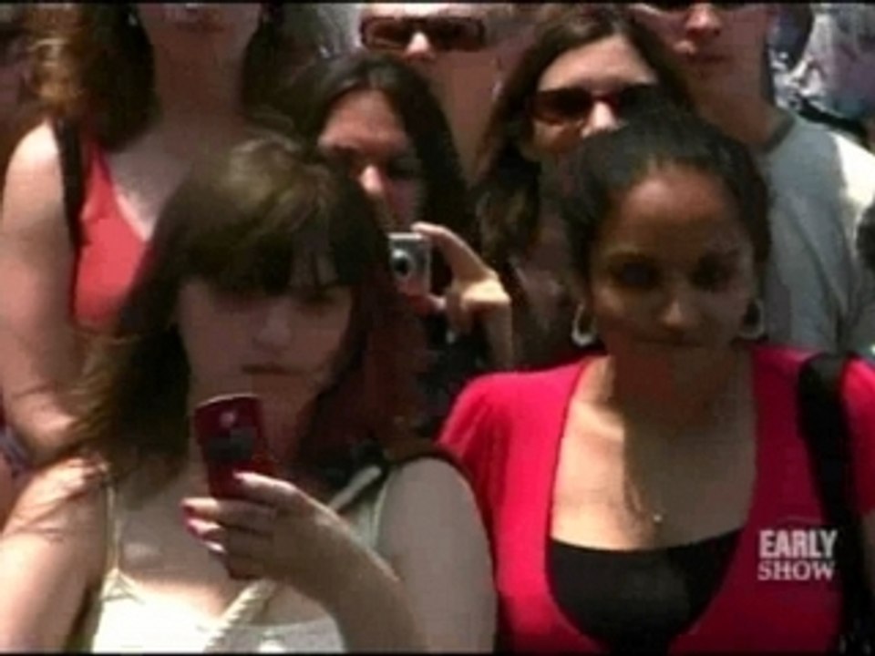 Never Again - Kelly Clarkson - Early Show