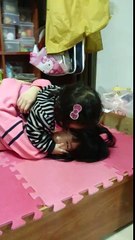 2013.12.25. Wed. 妹妹跟姐姐撒嬌...