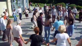 2014 05 17 Parc de Belleville Parodie d'un bal paludier