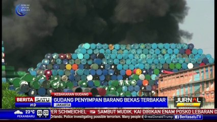 Gudang Penyimpan Barang Bekas di Pulogadung Terbakar