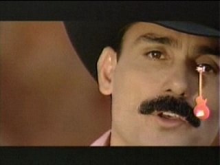 Detras de la puerta . el chapo..ROCHGUE