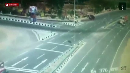 cctv-footage-of-car-accident-on-nizambad-hyderabad-national-highway